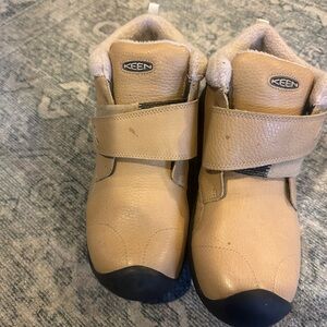 Keen Kootenay big kid size 5